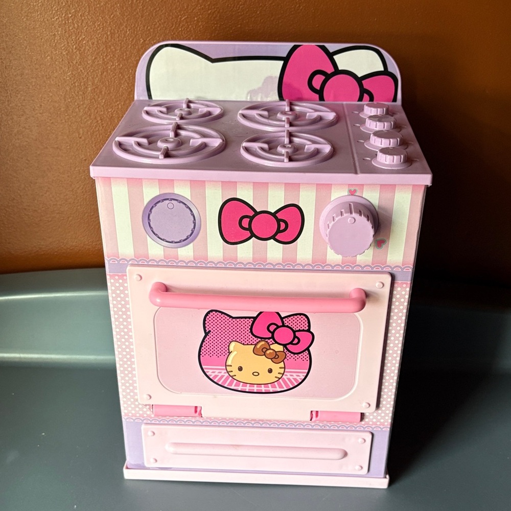 Hello Kitty Pink & Lavender Play Stove Pretend Kitchen Appliance